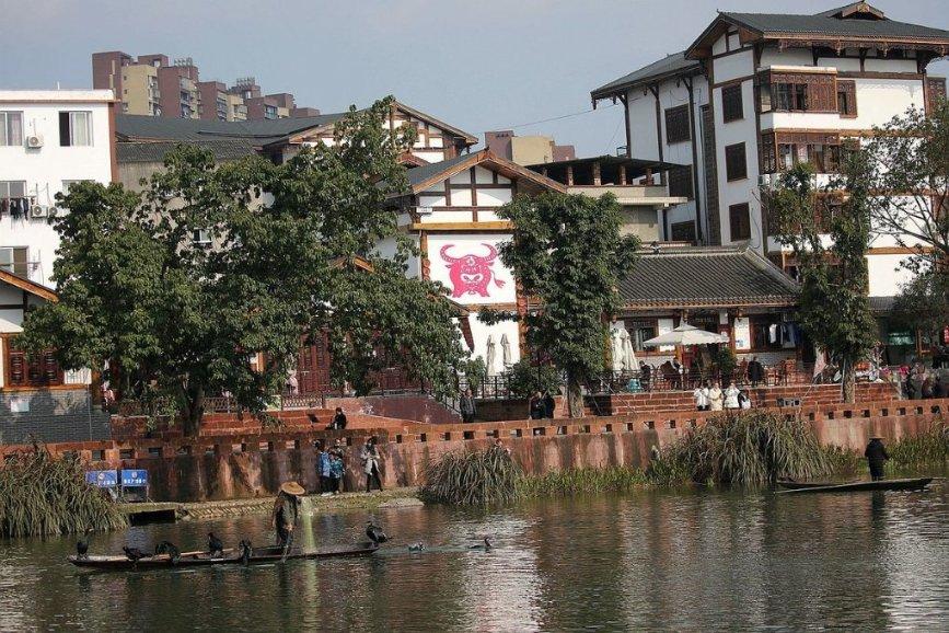 奔驰段建军：国内豪华车市场竞争较为激烈，不会放弃对行业的敬畏